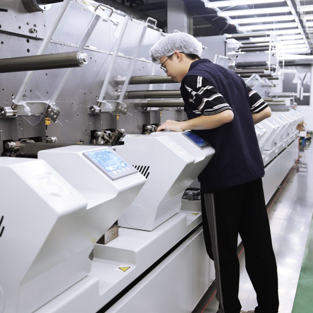 Drukowanie etykiet w druku offsetowym – precyzja kolorów i jakość premium