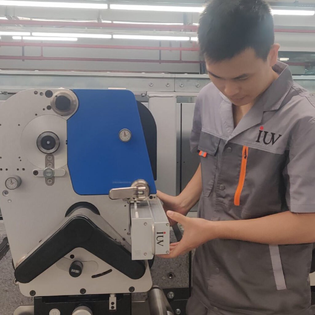 Jak system utwardzania UV skraca czas realizacji zleceń drukarskich