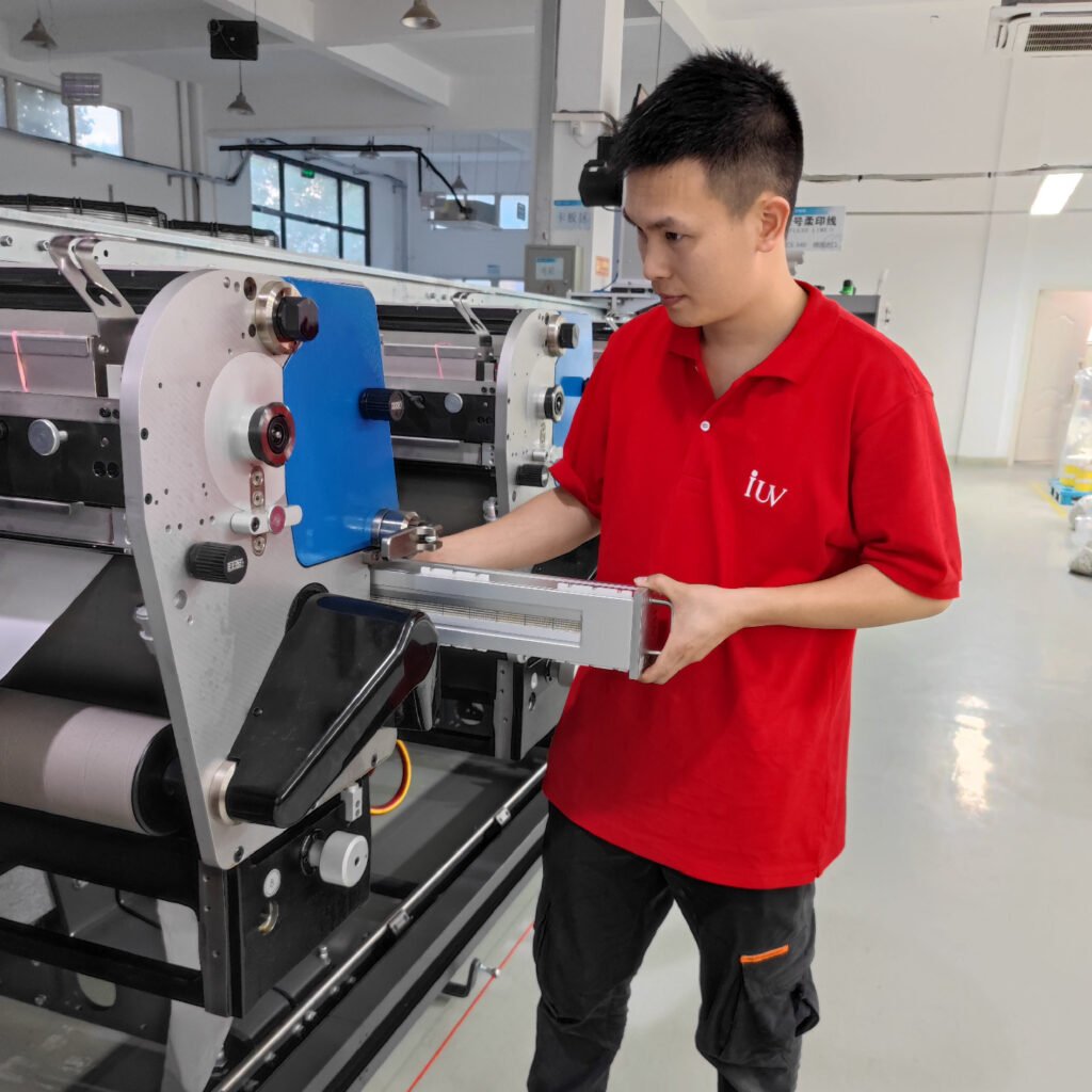 Modernizacja starszych maszyn drukujących poprzez instalację systemów LED UV