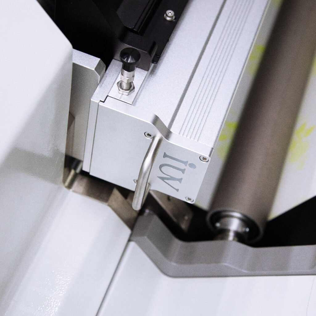 Dlaczego drukarnie przechodzą na druk fleksograficzny utwardzany diodami LED