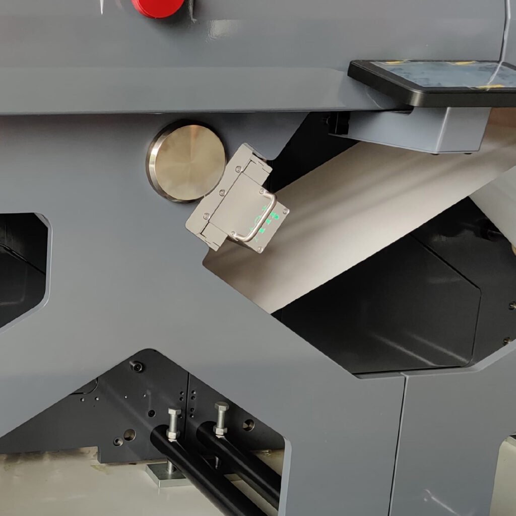 Energooszczędność i trwałość – nowa generacja systemów utwardzania UV w druku przemysłowym