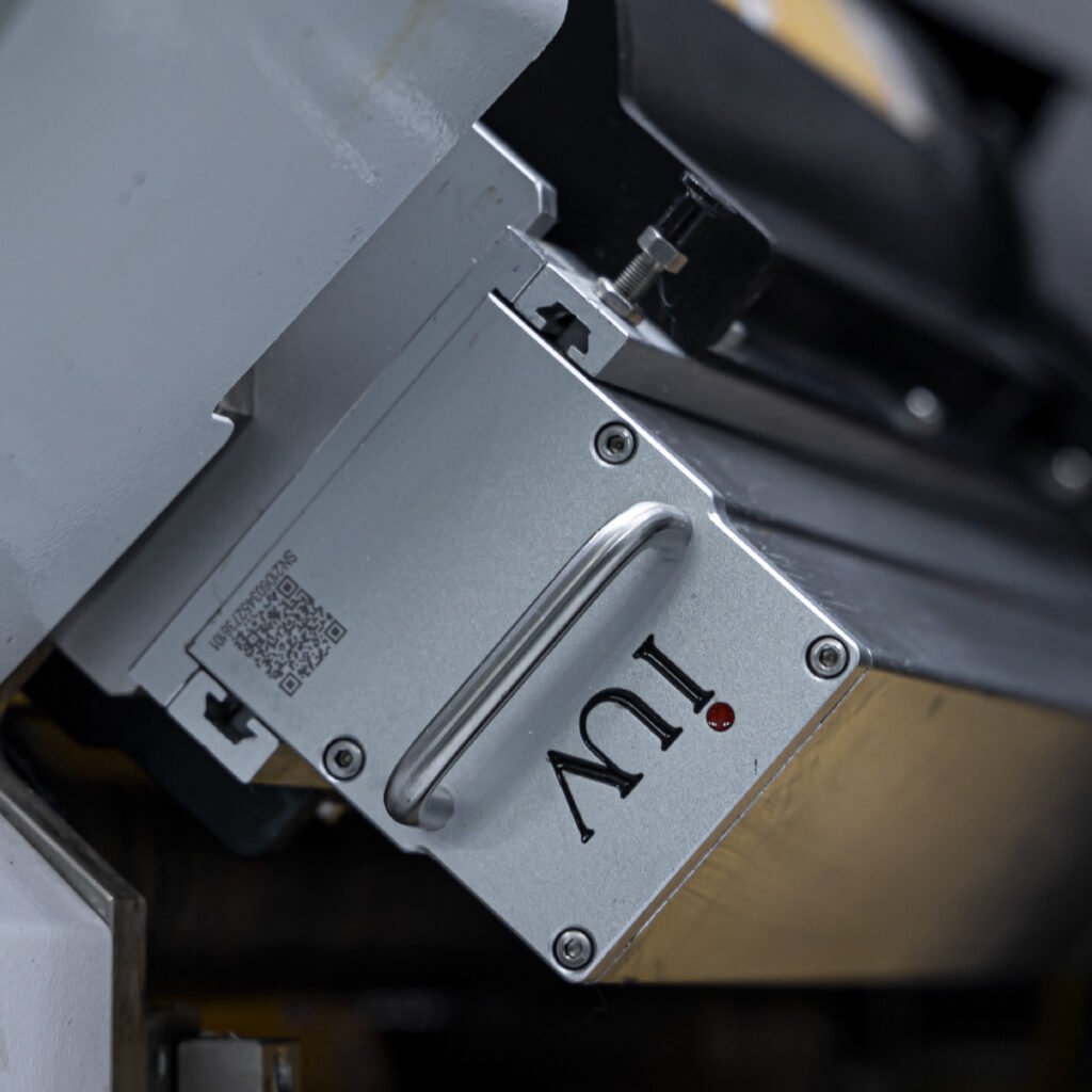 Jak dobrać idealny system utwardzania LED do Twojej maszyny fleksograficznej lub offsetowej