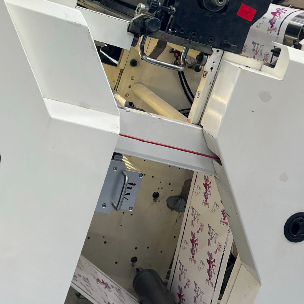 Energooszczędny druk dzięki systemom LED UV – przewaga dla nowoczesnych drukarni