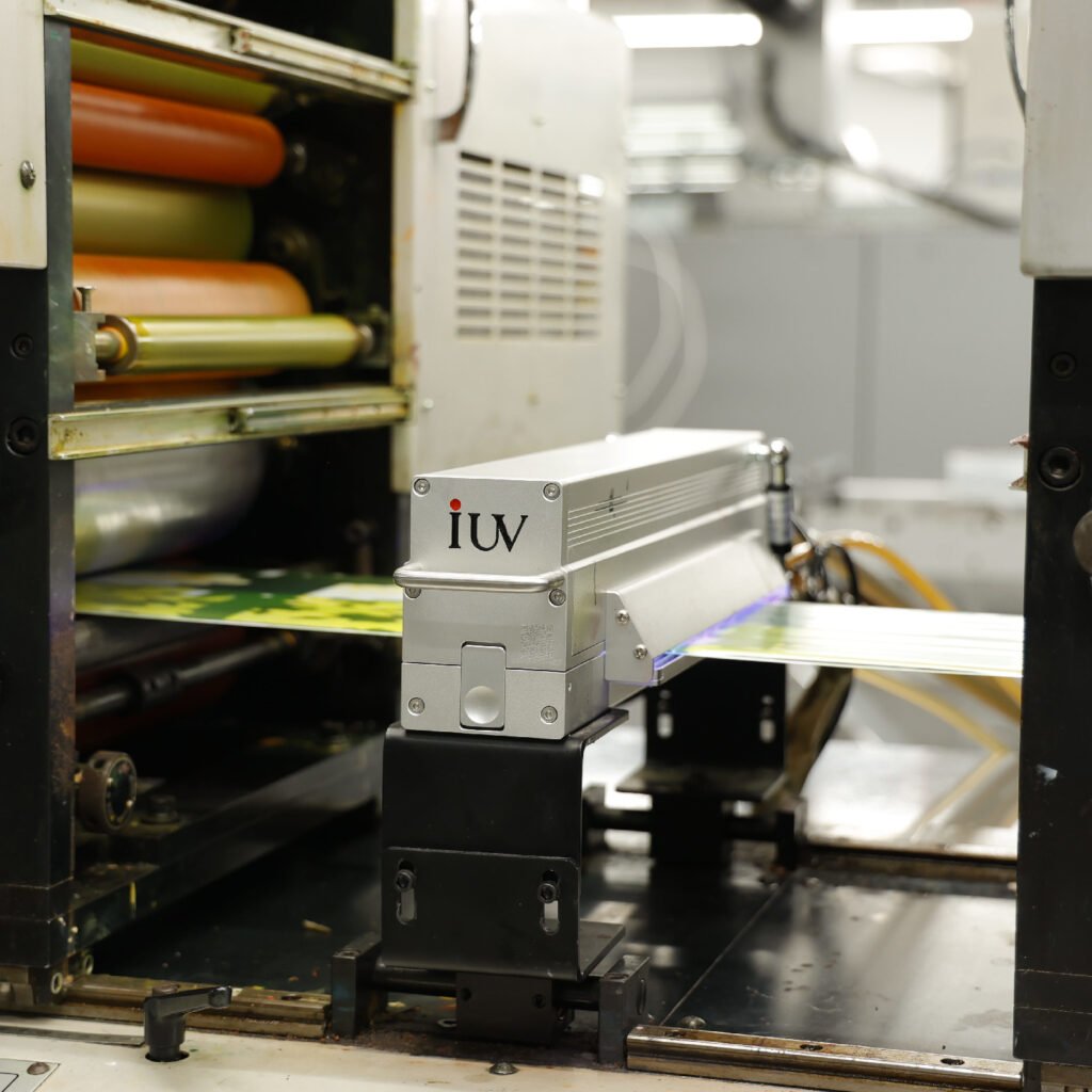 Jak poprawić jakość nadruku dzięki nowoczesnym systemom utwardzania LED
