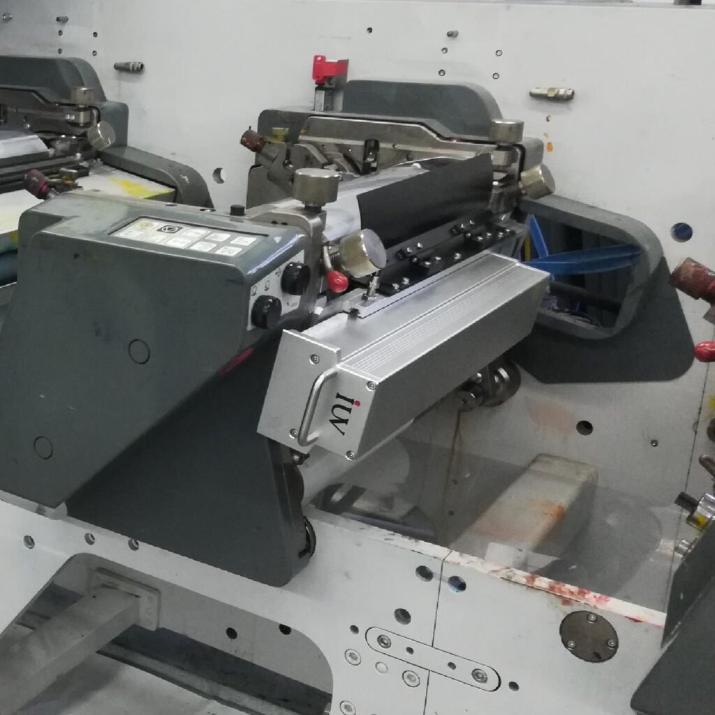 Od UV do LED UV – modernizacja maszyn drukarskich krok po kroku