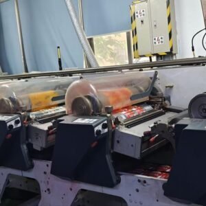 System utwardzania UV w maszynach OMET – precyzja i stabilność koloru