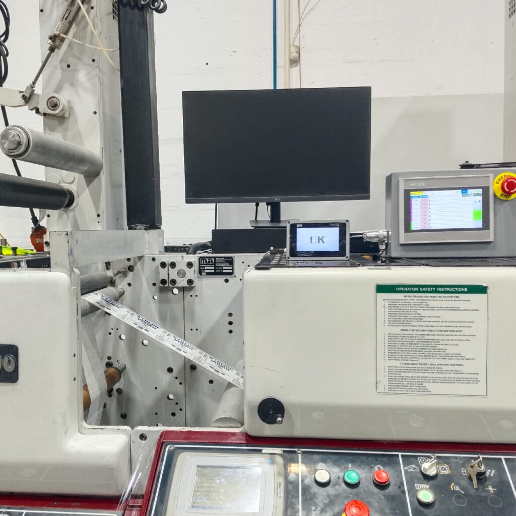 Jak UV LED zmienia proces fleksografii narrow-web w nowoczesnych drukarniach