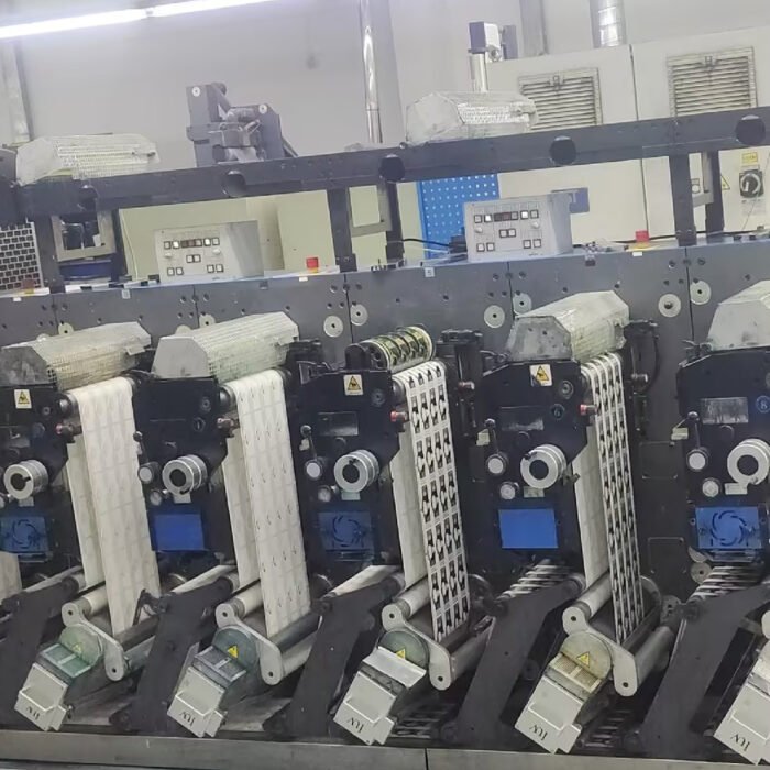 Narrow-web LED fleksografia w drukowaniu materiałów delikatnych i cienkich folii