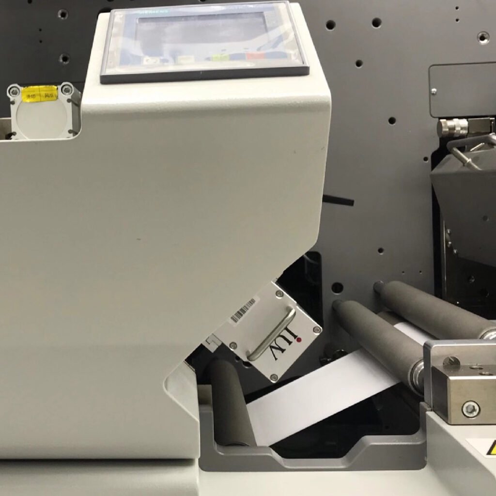 Review kompaktowych lamp UV LED do nowoczesnych maszyn wąskowstęgowych