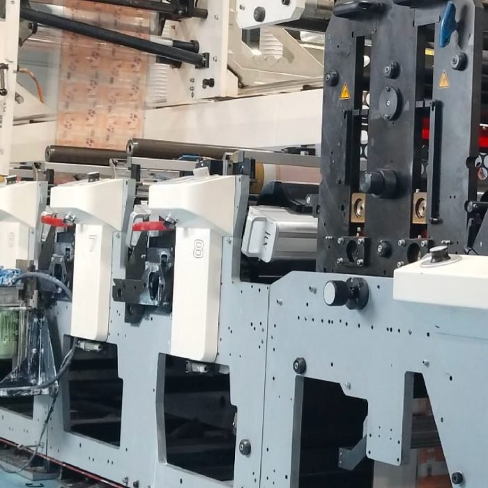 Automatyzacja utwardzania UV jako klucz do szybszych realizacji w druku etykiet