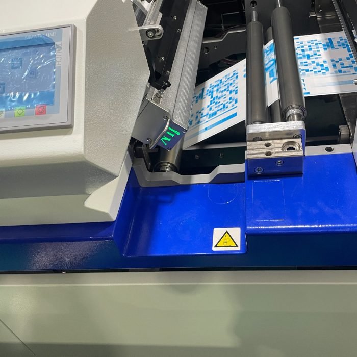 Druk fleksograficzny vs offsetowy Która technika UV LED sprawdzi się w produkcji etykiet