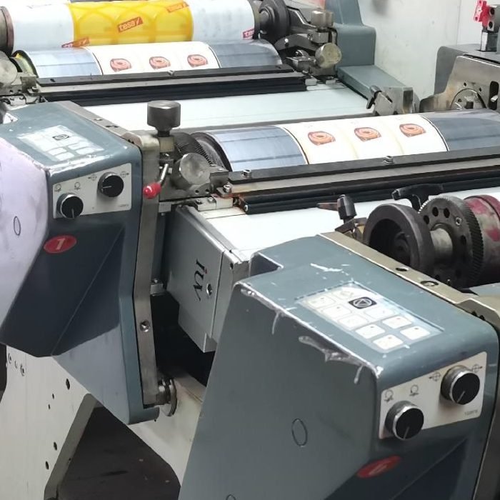 Efektywność energetyczna w druku etykiet cyfrowych — rola systemów LED UV