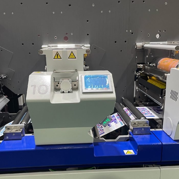 Jak dobrać odpowiedni system utwardzania UV do różnych materiałów w produkcji etykiet