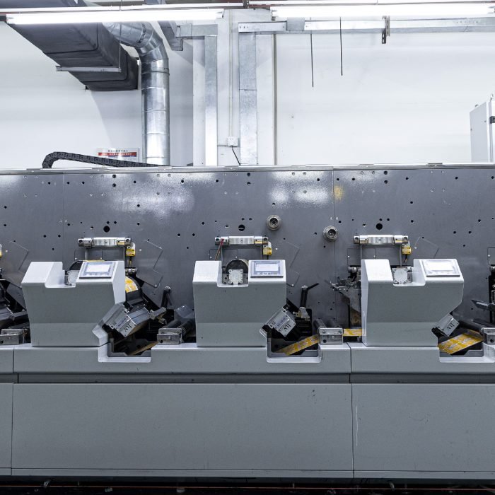 Optymalizacja procesu schnięcia w druku wąskowstęgowym dzięki technologii UV