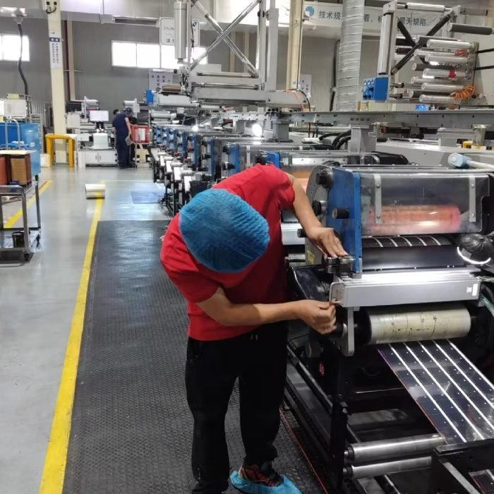 Porównane tradycyjnych systemów UV i LED UV w produkcji etykiet opakowaniowych