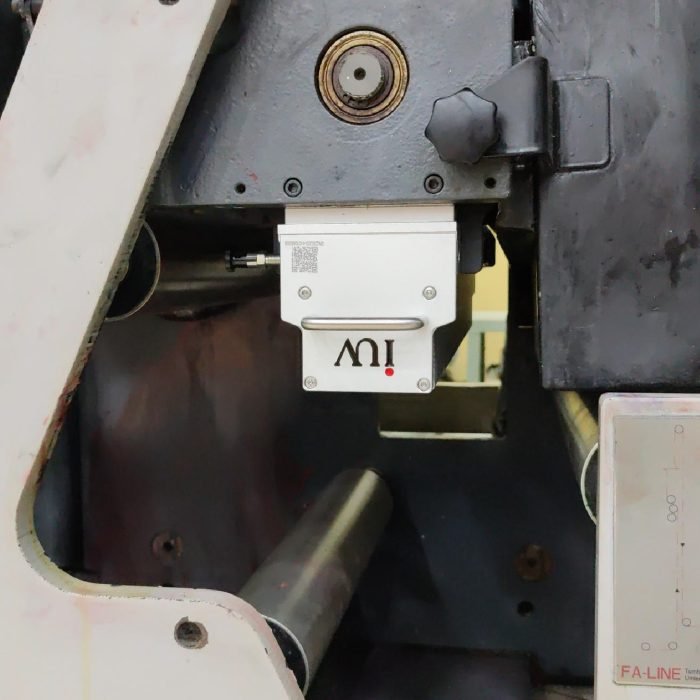 Porównanie tradycyjnych i nowoczesnych systemów utwardzania UV w druku offsetowym