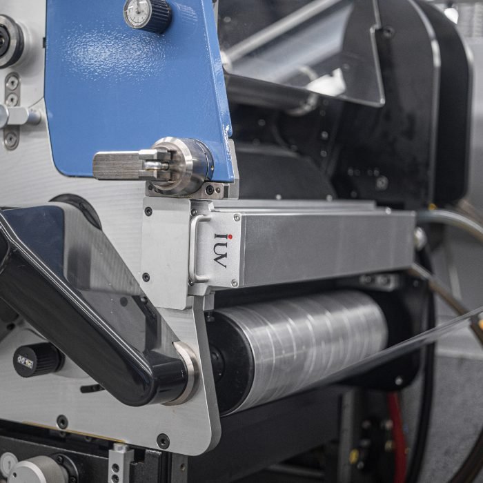 Praktyczne wskazówki przy modernizacji drukarek fleksograficznych wąskowstęgowych na UV LED