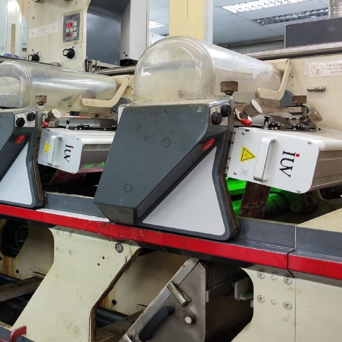 Przewodnik technologa Kontrola dawki UV w druku fleksograficznym wysokiej jakości