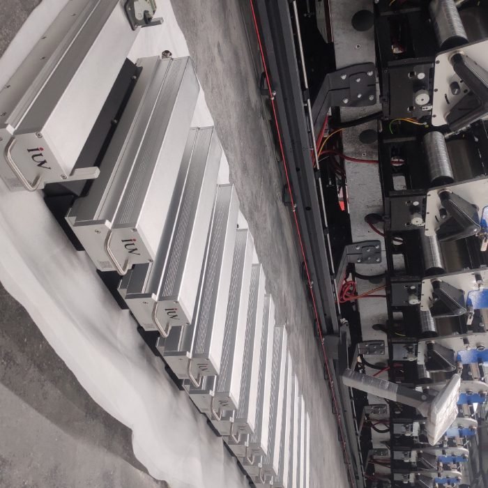 Retrofit LED UV w druku wąskowstęgowym Jak wymienić lampy rtęciowe na nowoczesne kasety