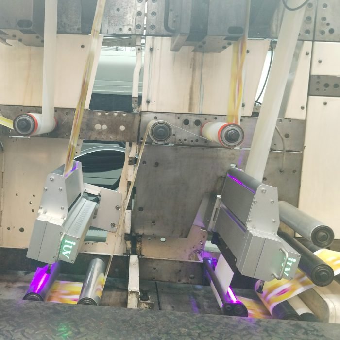 System utwardzania LED w maszynach fleksograficznych – wydajność bez kompromisów