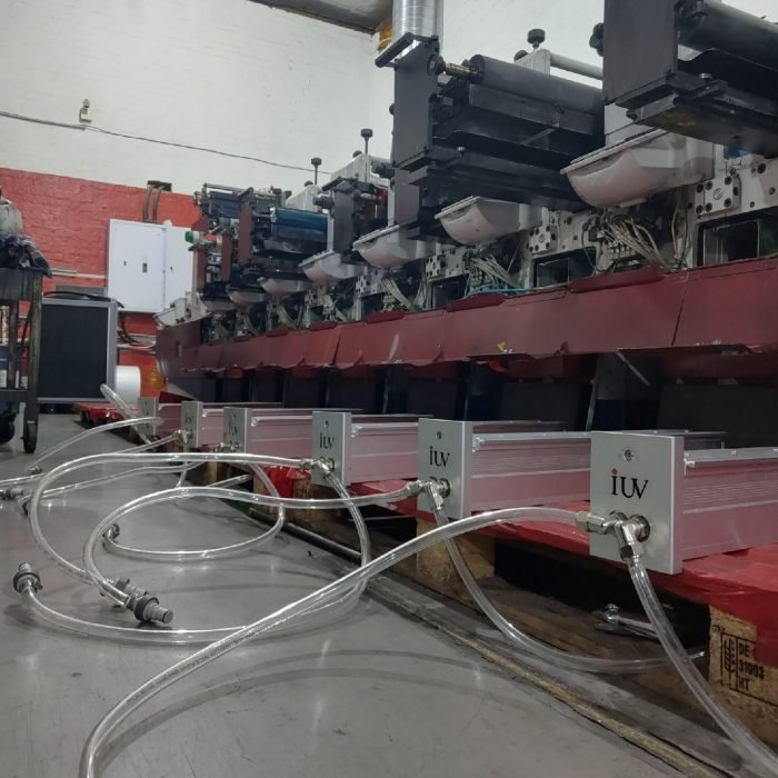 Systemy utwardzania UV a bezpieczeństwo żywności – druk etykiet dla branży spożywczej