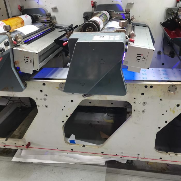 Tutorial Automatyczne systemy kontroli UV LED w druku fleksograficznym – oszczędność czasu i energii